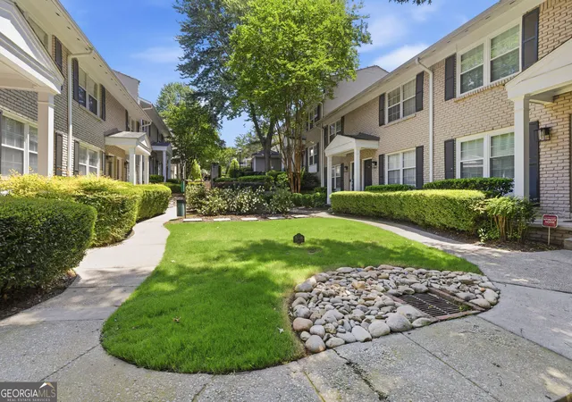 Photo 19 of Townhouse for sale at 2232 Dunseath Ave Nw #105, Atlanta, GA 30318 | MLS# 10821849 | Listing updated on 2026-08-21