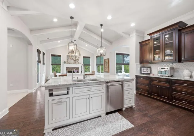 Photo 4 of Sale Pending at 126 Windfields Ln, Woodstock, GA 30188 | MLS# 10824857 | Listing updated on 2026-09-08