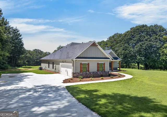 Photo 4 of Sale Pending at 1960 North Hwy 100, Waco, GA 30182 | MLS# 10829002 | Listing updated on 2026-10-18