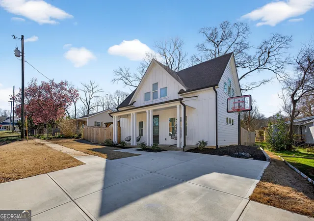 1st image of 201 Marshall Ave, Hogansville, GA 30230 | MLS# 10818923