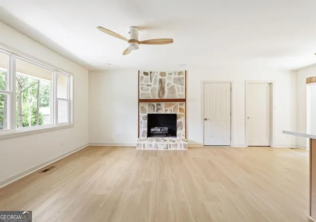 2nd image of 4126 Gregory Manor Cir Sw, Smyrna, GA 30082 | MLS# 10830405