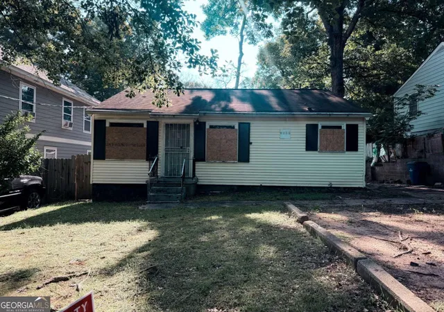 2nd image of 2772 Palm Dr, Atlanta, GA 30344 | MLS# 10820671