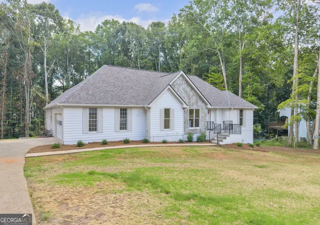 4th image of 150 Indian Bluff Dr, Sharpsburg, GA 30277 | MLS# 10820866