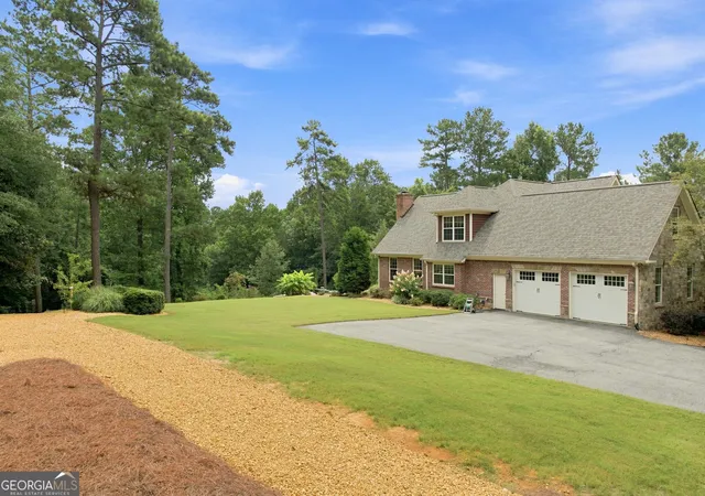Photo 4 of Single family home for sale at 2956 Old Dalton Rd Ne, Rome, GA 30165 | MLS# 10822861 | Listing updated on 2026-09-12