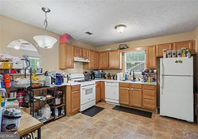 Photo 4 of Single family home for sale at 2809 Mill Lake Wy, Morrow, GA 30260 | MLS# 10826546 | Listing updated on 2026-09-30