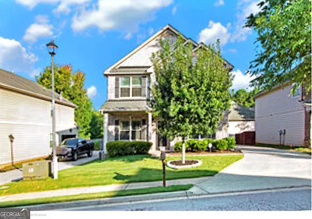 Photo 2 of Single family home for sale at 14 Madrid, Newnan, GA 30263 | MLS# 10760308 | Listing updated on 2026-09-09