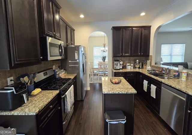 Photo 3 of Single family home for sale at 14 Madrid, Newnan, GA 30263 | MLS# 10760308 | Listing updated on 2026-09-09