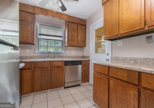 Homes for sale in Warner Robins, GA | 110 Stonefield Ct, Warner Robins, GA 31093 | MLS# 10691590