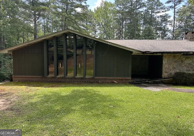 3rd image of 4520 Thompson Rd, Atlanta, GA 30349 | MLS# 10803334