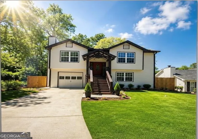 Photo 1 of Sale Pending at 3715 Cress Way Dr, Decatur, GA 30034 | MLS# 10833160 | Listing updated on 2026-09-08