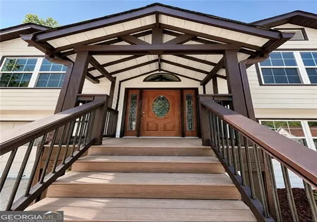 Photo 2 of Sale Pending at 3715 Cress Way Dr, Decatur, GA 30034 | MLS# 10833160 | Listing updated on 2026-09-08