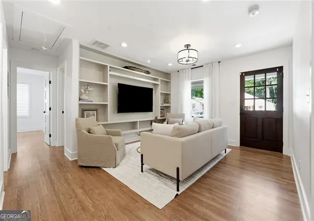 Photo 2 of Single family home for sale at 1360 Gault St Se, Atlanta, GA 30315 | MLS# 10802872 | Listing updated on 2026-08-28