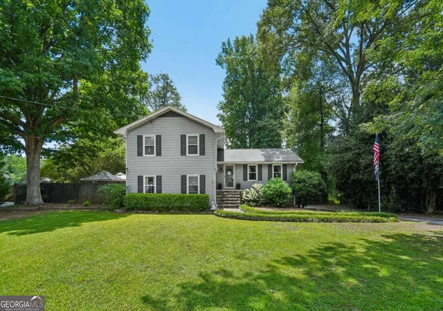 1st image of 4852 Arrowhead Trail West Sw, Lilburn, GA 30047 | MLS# 10803308