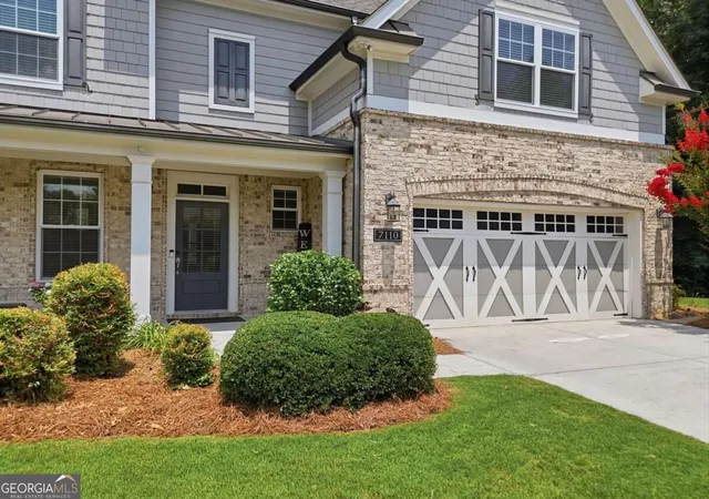 Photo 3 of Single family home for sale at 7110 Sailaway Dr, Flowery Branch, GA 30542 | MLS# 10832326 | Listing updated on 2026-09-14