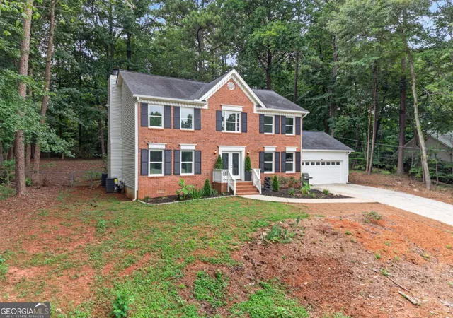 2nd image of 535 Woodrow Dr, Lawrenceville, GA 30043 | MLS# 10810017