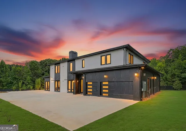 Photo 1 of Mansion for sale at 1670 Old Atlanta Rd, Cumming, GA 30041 | MLS# 10804779 | Listing updated on 2026-07-27