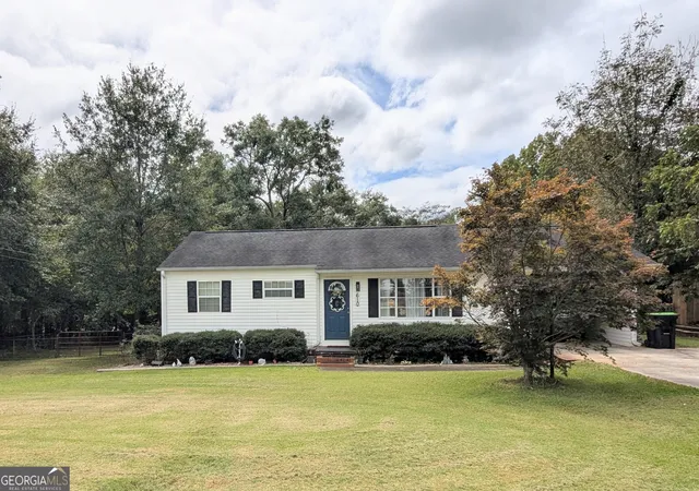 1st image of 610 Spencer St, Barnesville, GA 30204 | MLS# 10816338