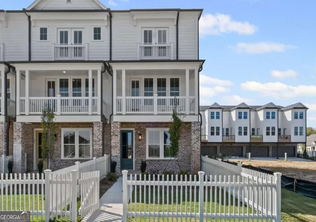 Townhouse for sale at 217 Village Overlook #H3, Canton, GA 30114 | MLS# 10874005