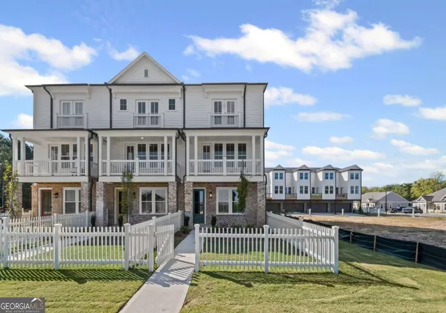 Photo 2 of Townhouse for sale at 217 Village Overlook #H3, Canton, GA 30114 | MLS# 10874005 | Listing updated on 2026-10-30