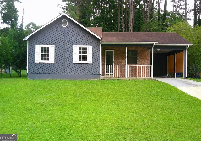 Homes for sale in Fairburn, GA | 5370 Garvey Dr, Fairburn, GA 30213 | MLS# 10790183