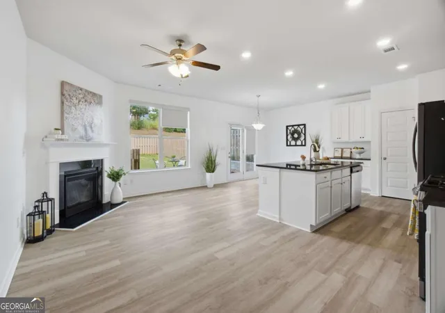 Photo 4 of Townhouse for sale at 3713 Prospect Point Dr, Oakwood, GA 30566 | MLS# 10815118 | Listing updated on 2026-08-06