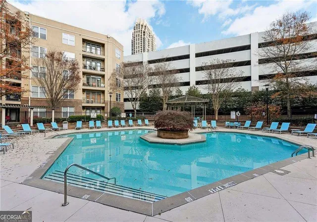 2nd image of 390 17Th St Nw, Atlanta, GA 30363
