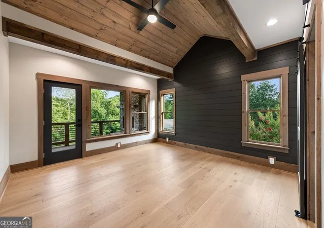 Photo 4 of Sale Pending at 287 State St, Blue Ridge, GA 30513 | MLS# 10819814 | Listing updated on 2026-09-16