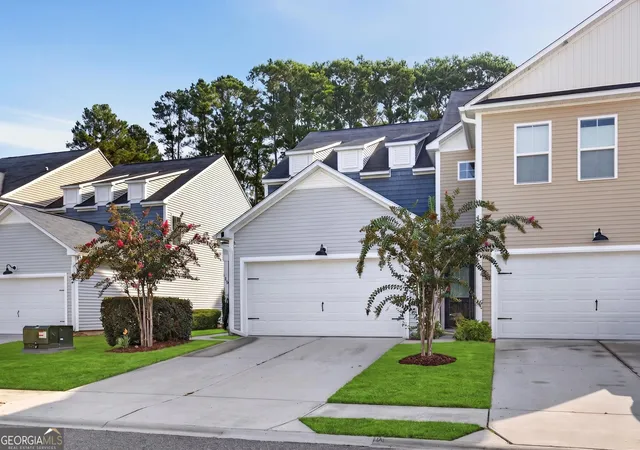 Photo 3 of Townhouse for sale at 108 Bellasera Wy, Richmond Hill, GA 31324 | MLS# 10834317 | Listing updated on 2026-10-13