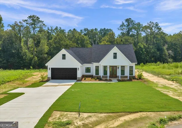 Photo 3 of Sale Pending at 624 Ellie Circle, Dublin, GA 31021 | MLS# 10756469 | Listing updated on 2026-09-23