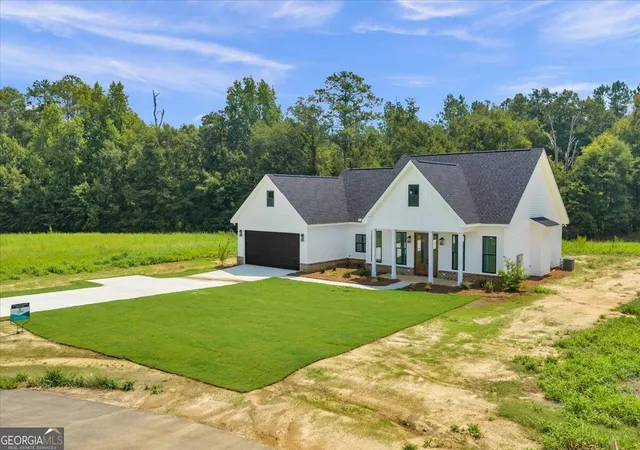 Photo 4 of Sale Pending at 624 Ellie Circle, Dublin, GA 31021 | MLS# 10756469 | Listing updated on 2026-09-23