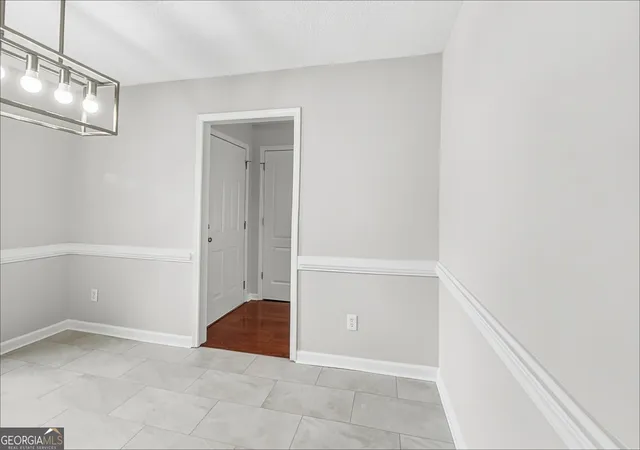 Photo 4 of Single family home for sale at 509 Horseshoe Cir, Stockbridge, GA 30281 | MLS# 10836075 | Listing updated on 2026-10-10