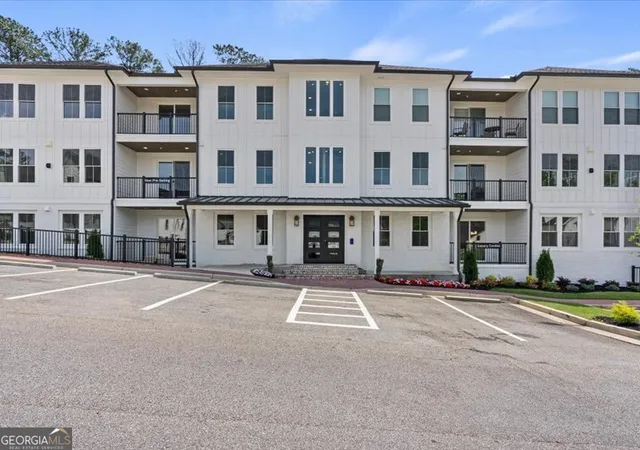 2nd image of 1050 Blair Ln #204, Peachtree City, GA 30269 | MLS# 10816037
