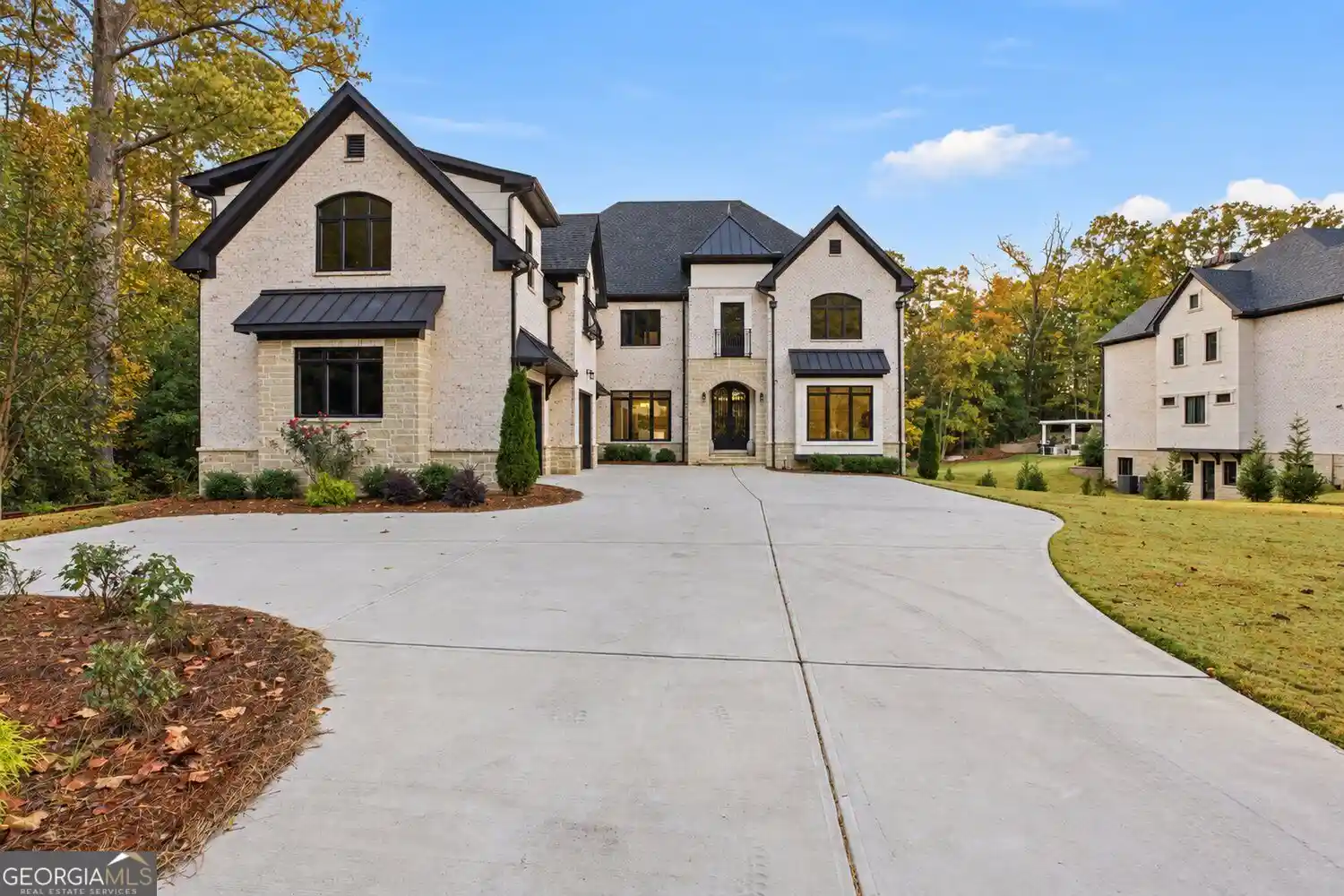 Single family home for sale at 10765 Shallowford Rd, Roswell, GA 30075 | MLS# 10881950