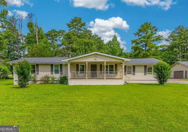 1st image of 265 Aaron Young Rd, Newnan, GA 30263 | MLS# 10811097