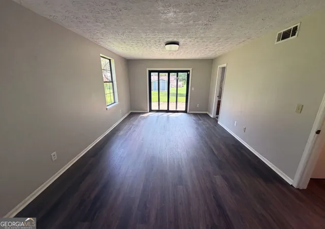 Photo 3 of Single family home for sale at 165 Splitwood Ln, Fairburn, GA 30213 | MLS# 10821692 | Listing updated on 2026-10-03