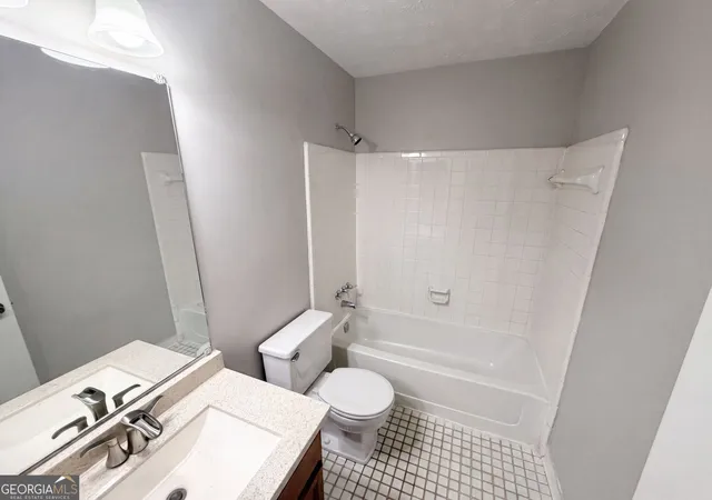 Photo 4 of Single family home for sale at 165 Splitwood Ln, Fairburn, GA 30213 | MLS# 10821692 | Listing updated on 2026-10-03