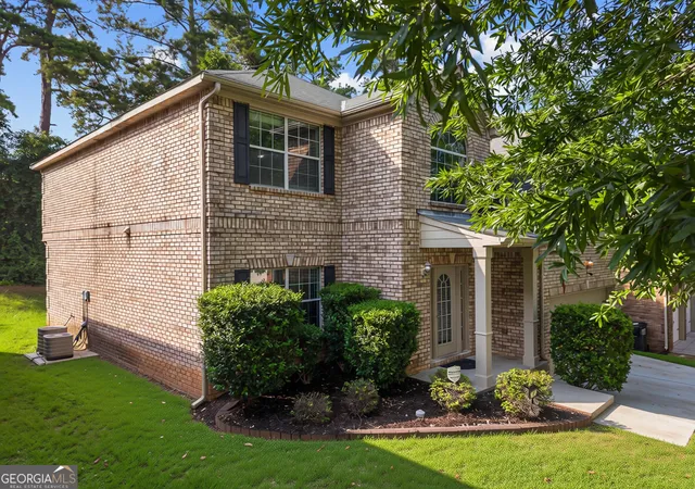 3rd image of 3781 Sunbridge Dr, Snellville, GA 30039 | MLS# 10826821