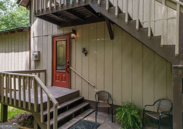 3rd image of 132 Silver Dollar Ln, Young Harris, GA 30582 | MLS# 10795975