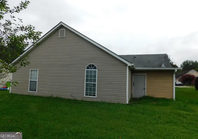 Photo 3 of Single family home for sale at 6195 Green Wing Wy, Morrow, GA 30260 | MLS# 10813025 | Listing updated on 2026-08-26