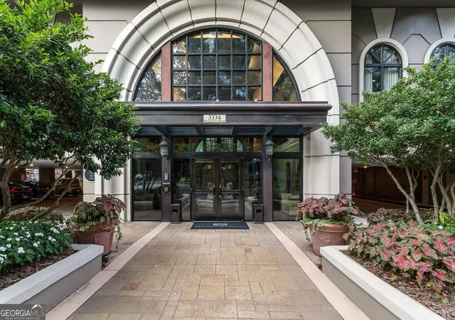 Photo 2 of Condo for sale at 3334 Peachtree Rd Ne #1001, Atlanta, GA 30326 | MLS# 10816912 | Listing updated on 2026-08-14