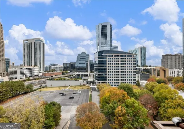 Listing Photo 2 - Condo for sale in building located at 3334 Peachtree Rd Ne, Atlanta, GA 30326 - Unit #1001
