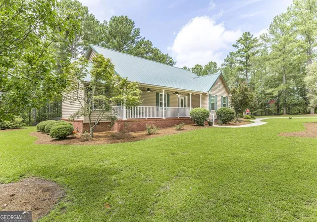 Photo 4 of Sale Pending at 58 Spearhead Ln, Vienna, GA 31092 | MLS# 10812753 | Listing updated on 2026-08-07