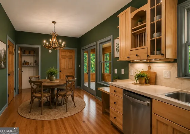 Photo 2 of Single family home for sale at 190 Poplar Dr N, Jasper, GA 30143 | MLS# 10807755 | Listing updated on 2026-10-17