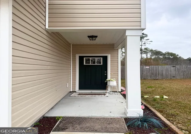 Photo 3 of Single family home for sale at 163 Chaffseed Cir, Hinesville, GA 31313 | MLS# 10686973 | Listing updated on 2026-06-19