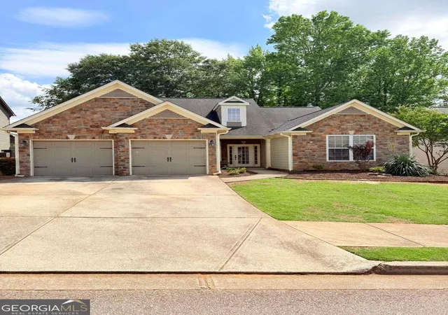 Homes for sale in Hoschton, GA | 1030 Amber Waves Ave, Hoschton, GA 30548 | MLS# 10772050