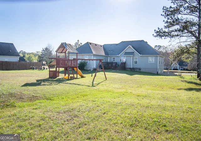 Homes for sale in Griffin, GA | 109 Laketrail Dr, Griffin, GA 30223 | MLS# 10707473