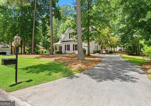 Photo 3 of Sale Pending at 39 Azalea Dr, Hartwell, GA 30643 | MLS# 10812697 | Listing updated on 2026-09-12