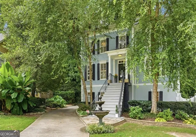 Photo 2 of Sale Pending at 1433 Oakengate Dr, Tucker, GA 30083 | MLS# 10811216 | Listing updated on 2026-09-14