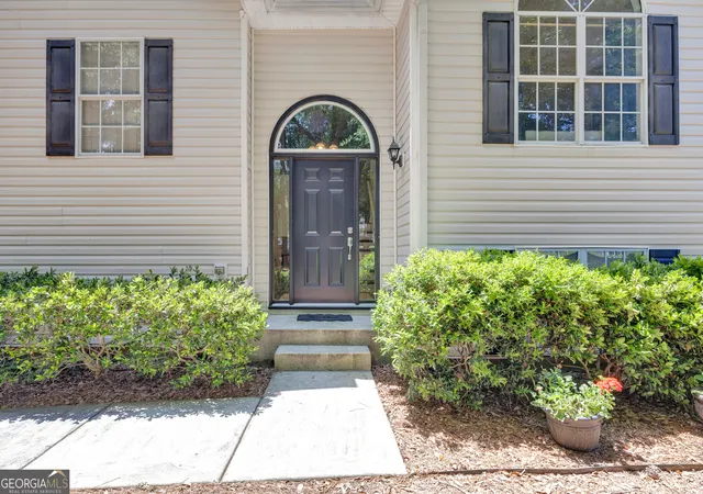 Photo 3 of Sale Pending at 132 Mckenzie Ct, Stockbridge, GA 30281 | MLS# 10781606 | Listing updated on 2026-10-02