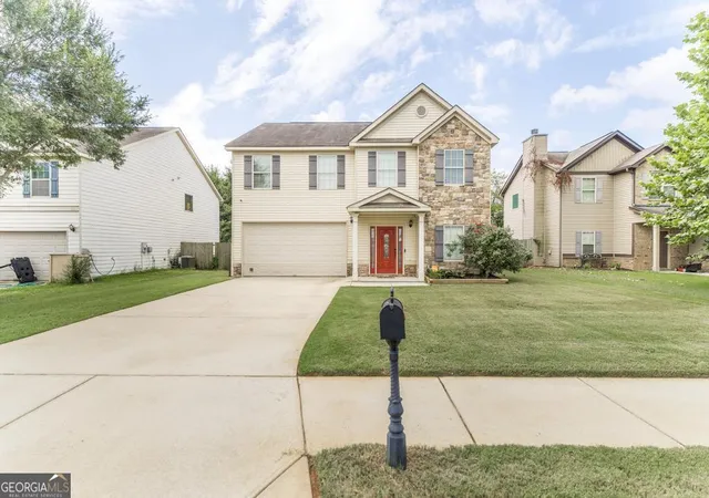 Photo 1 of Single family home for sale at 204 Amelia Dr, Byron, GA 31008 | MLS# 10807269 | Listing updated on 2026-09-05